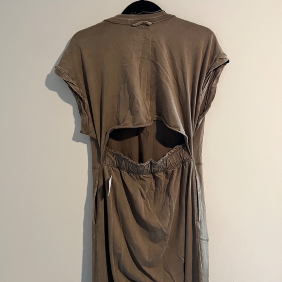 Free People Movement Hot Shot V Neck Jumpsuit in Oregano - Picture 13 of 13